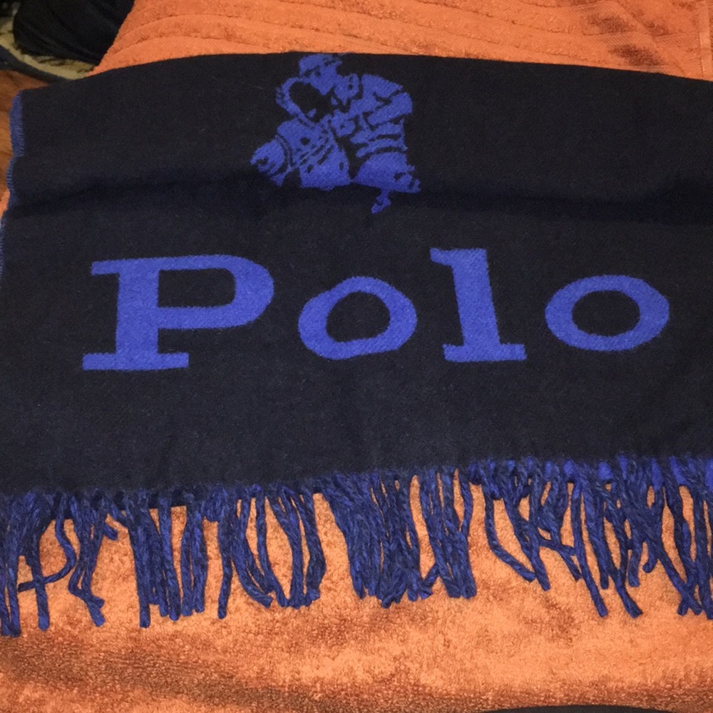Men’s Polo Scarf